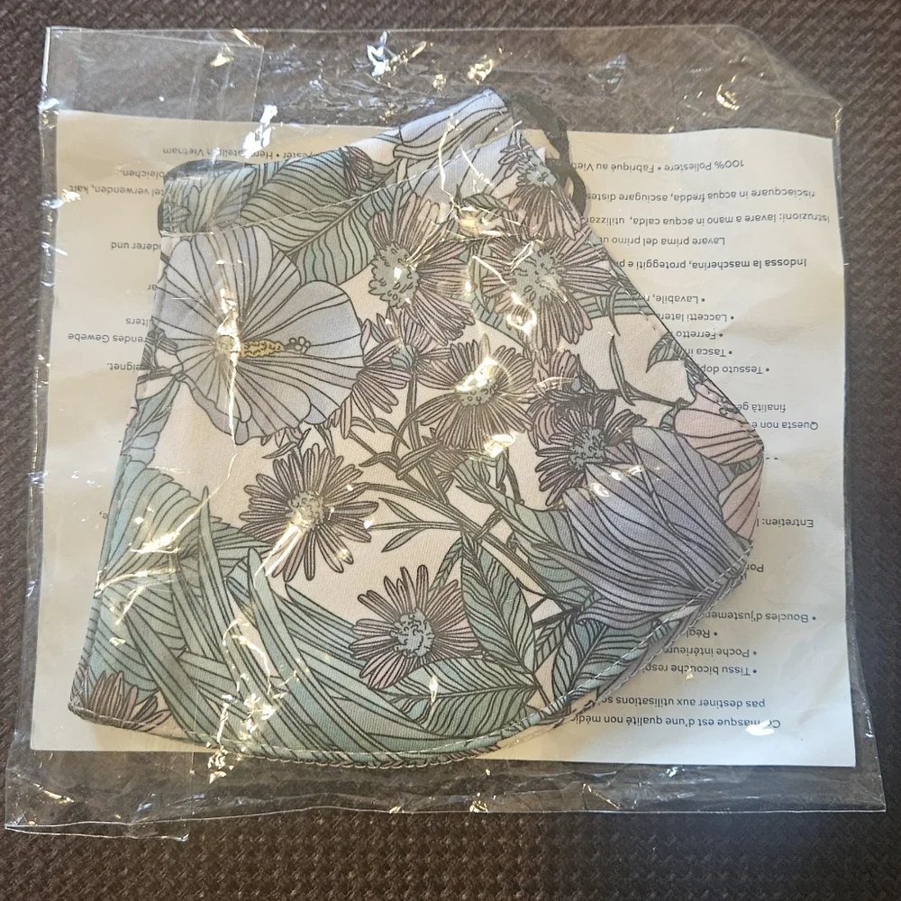 Tory Burch Colorful Floral Face Mask Personal, Medical, Dentist, Hospital, NWT